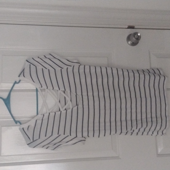 Shirt - Picture 2 of 5